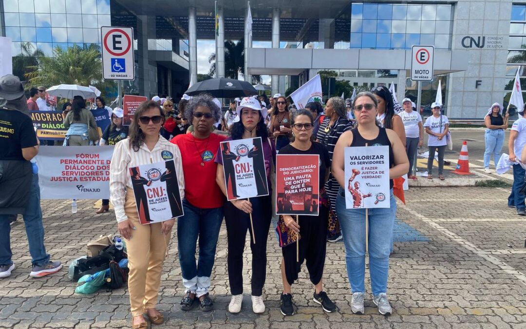 SINDJUD-PE PARTICIPA DE ATO PELA DEMOCRATIZAÇÃO DO CNJ