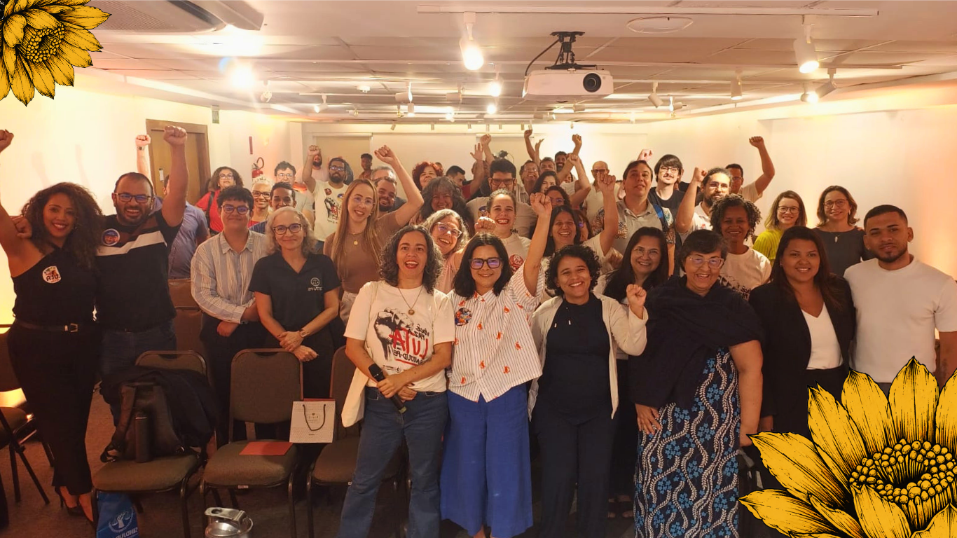 SEMINÁRIO “LUTAR QUANDO É FÁCIL CEDER” REFORÇA UNIÃO, PARTICIPAÇÃO E FORTALECIMENTO DA LUTA COLETIVA